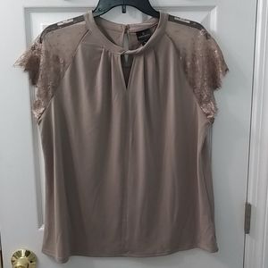 Worthington taupe colored polyester shirt with lac
